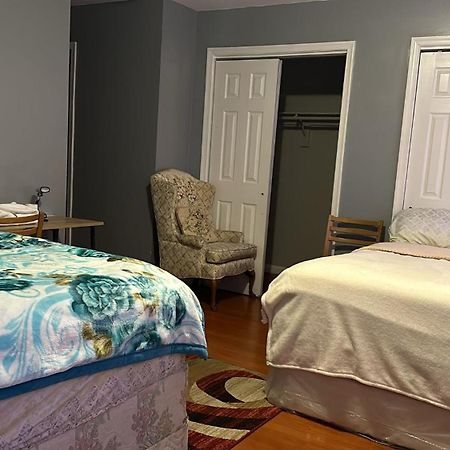 Divine Villa Guest House 65 Sherman 6Mins To Airport And 4Mins To Penn Station Newark Exterior photo