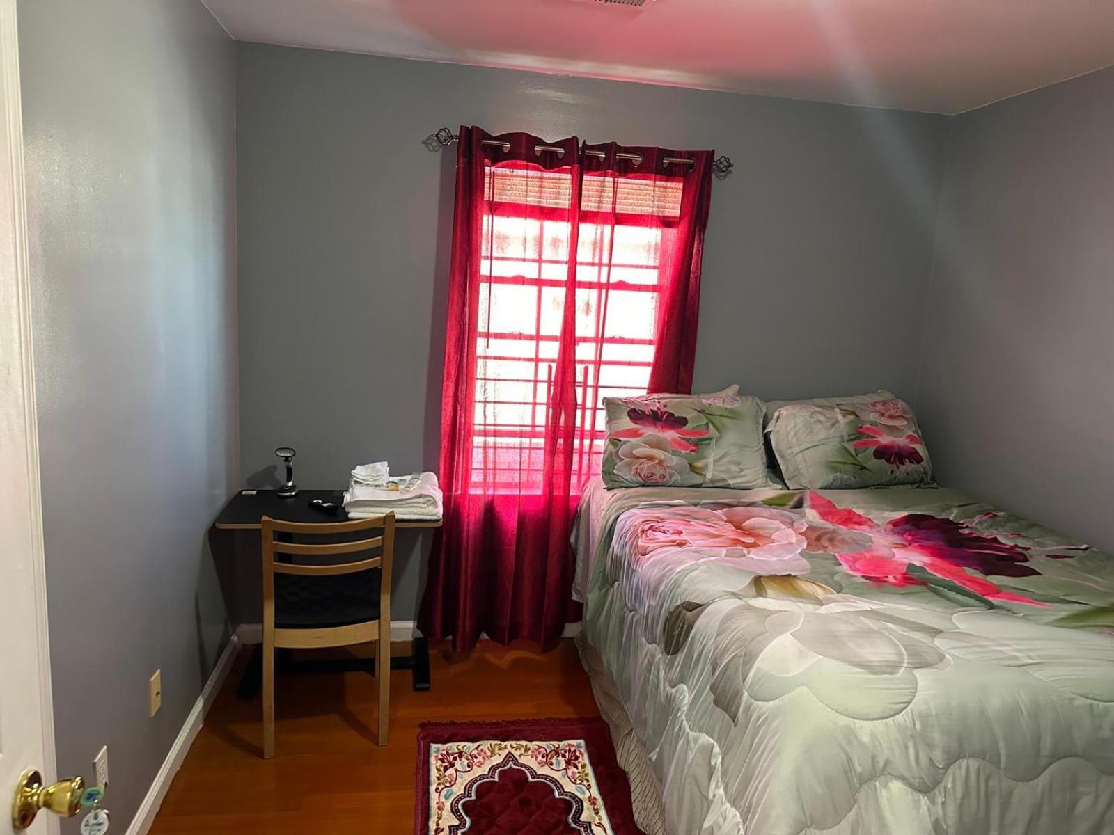 Divine Villa Guest House 65 Sherman 6Mins To Airport And 4Mins To Penn Station Newark Exterior photo