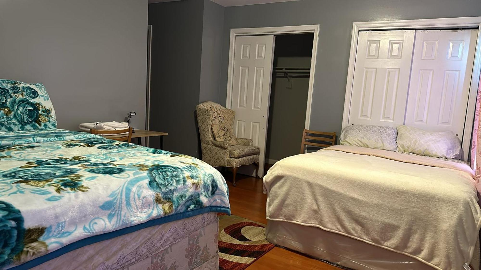 Divine Villa Guest House 65 Sherman 6Mins To Airport And 4Mins To Penn Station Newark Exterior photo